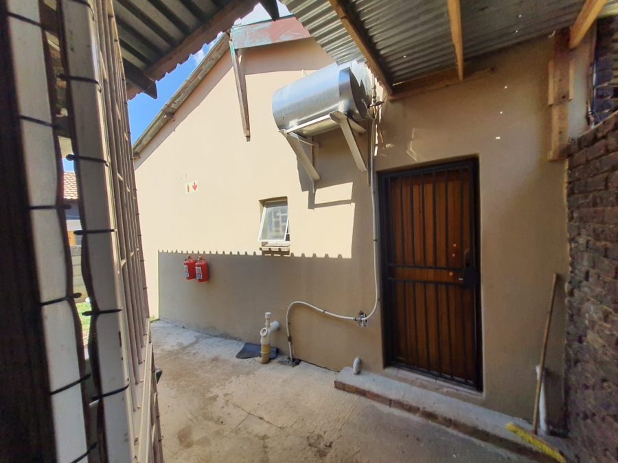 7 Bedroom Property for Sale in Die Bult North West